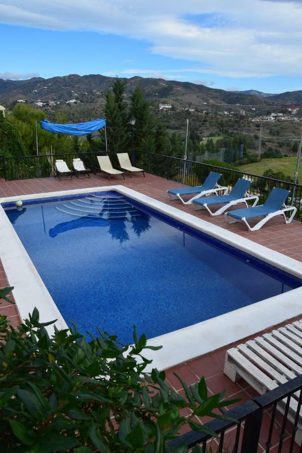 Apartamento-Estudio En Villa Con Piscina Малага Екстер'єр фото